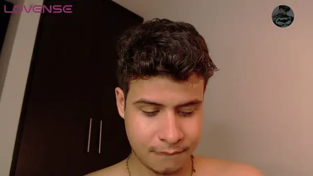 BjornSteel Adlı Modelin Canlı XXX Sohbeti