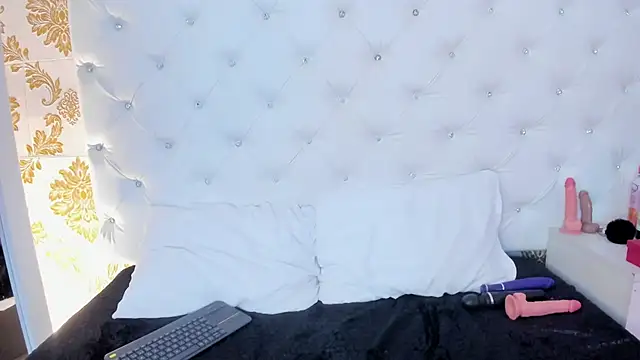 pinky__bunny Adlı Modelin Canlı XXX Sohbeti