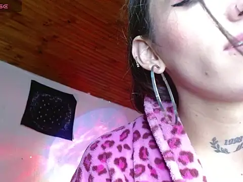 Scarlett_crastrawberry – webcam-show