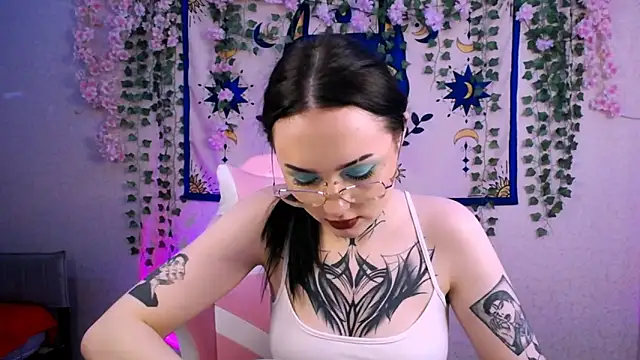 MollyKissy 即時 XXX 聊天