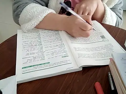 AngelwithEcup's Live XXX Chat