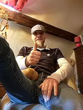 eddouxxx78's Live XXX Chat