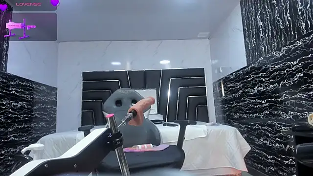 Ladyy_Scarlett 现场XXX聊天