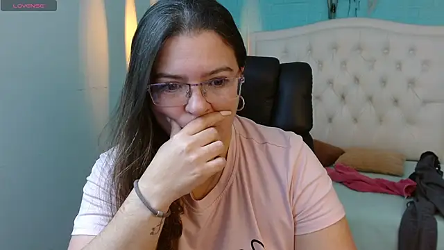 MsJossie Chat XXX live