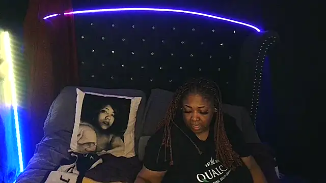 Chat XXX en directo de msyvette1970@xh