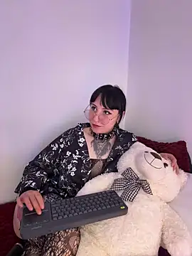 Czat XXX na żywo – Ravenna666_