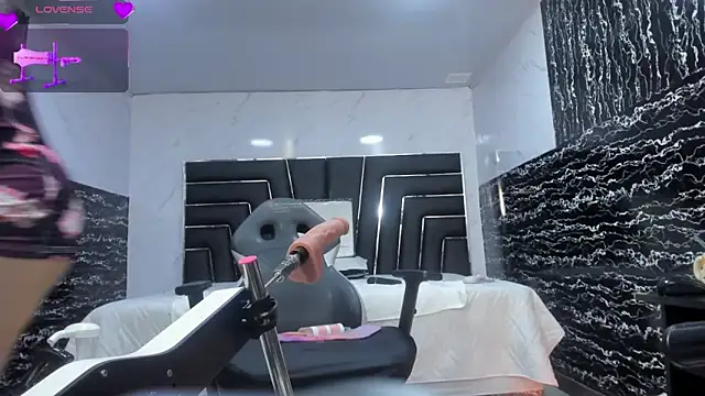 Chat +18 de Ladyy_Scarlett ao vivo