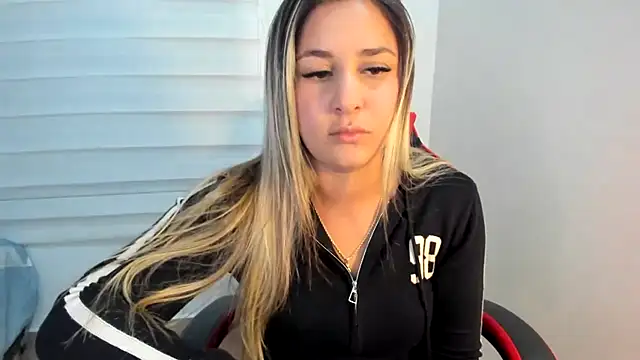 Lana_Sofia1のウェブカメラショー