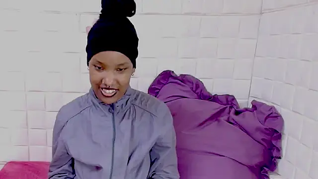 EroticSexyPrada's Webcam Show