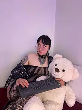 Ravenna666_ Chat XXX live