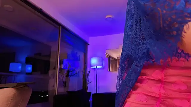 mandi4pole_ Live XXX Chat