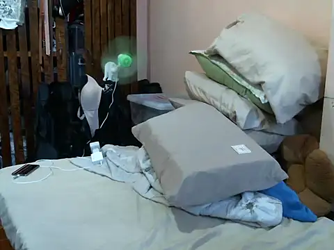 im_your_secret's Live XXX Chat