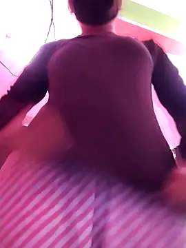 Pertunjukan Kamera Web Janvi_Jaitly