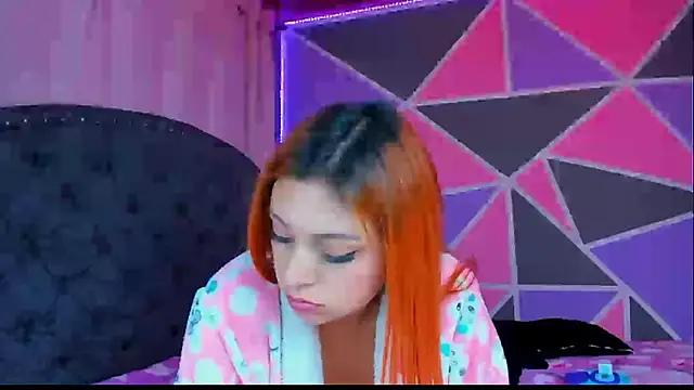 Emmily_Walker: απευθείας συνομιλία ΧΧΧ