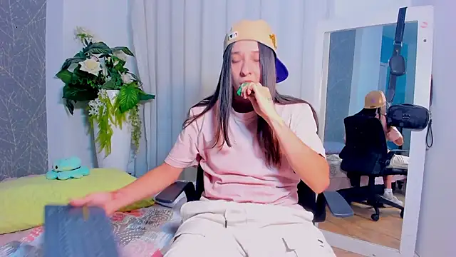 دردشة ViictoriiaSaenz الجنسية المباشرة