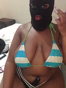 HornyMysteryx 网络视讯表演