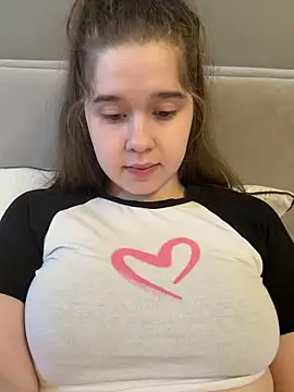 HornyGirlH élő XXX-chatje