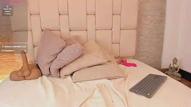 Nyxee_ Adlı Modelin Canlı XXX Sohbeti