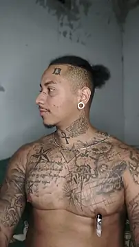 David_tatto1: онлайн-секс-чат