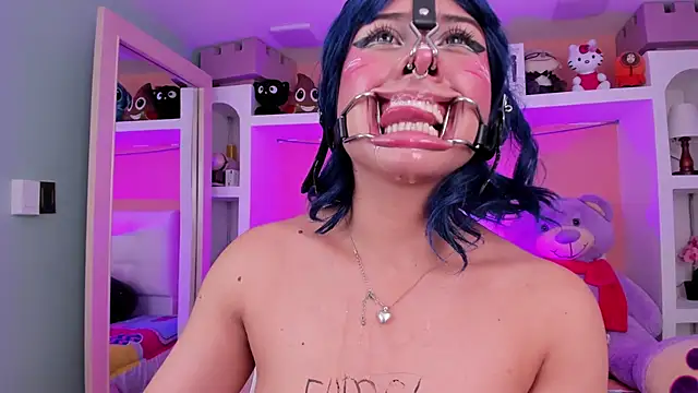 miss___megan Chat XXX live