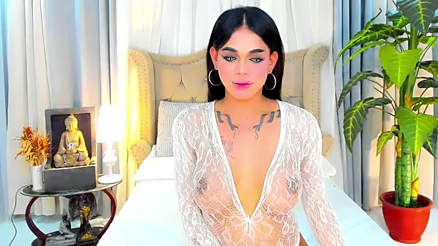 MochaliciousTransOnTop Pertunjukan Webcam