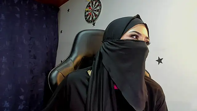 Azahara_ahmad's Live XXX Chat