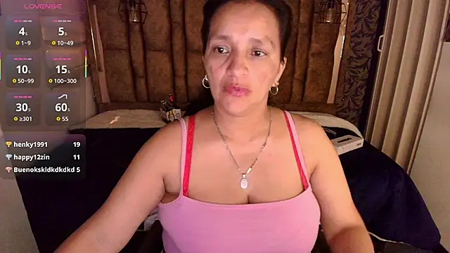 Chat XXX en directo de MarilynMiilf_