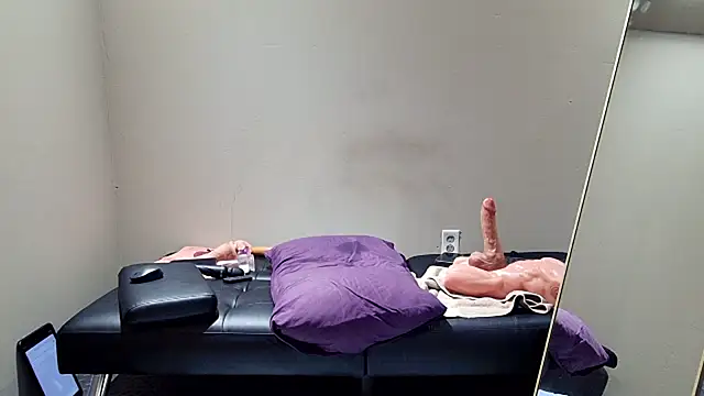 LizzyRU webkamerás műsora