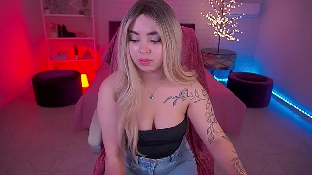 SusieWood's Webcam Show