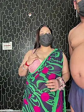 Show modela Jennifer_G na web-kameri