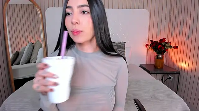 EmelyParker 网络视讯表演