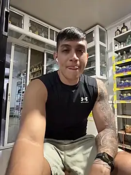 XXX chat uživo modela OliverWest04