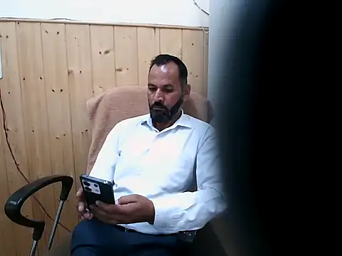 دردشة GentlemanX119 الجنسية المباشرة