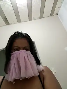 Show modela baixinharabuda na web-kameri