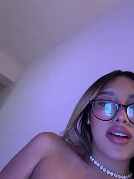 Show de saliha_pinky_ na webcam