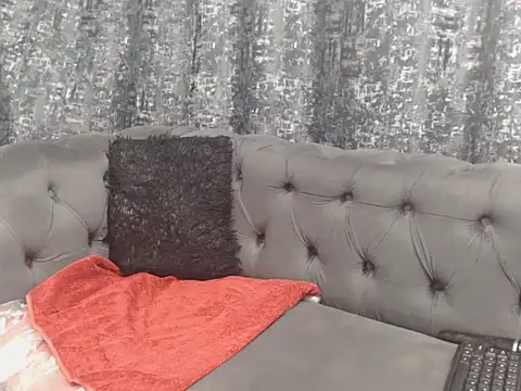 PrettyBoobsXX43のウェブカメラショー