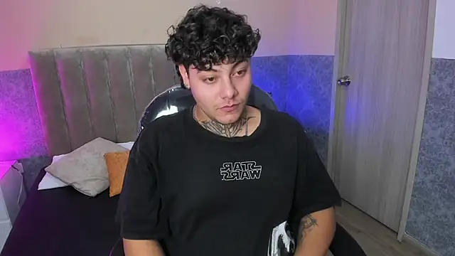 XXX chat uživo modela DAMON_SALVATTORE