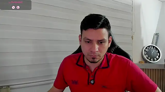 XXX chat uživo modela Rick_Adams