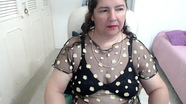 Онлайн чат XXX leonela_69