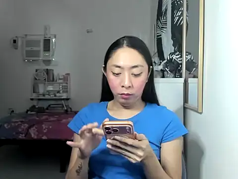 ErikaJayne4uのウェブカメラショー