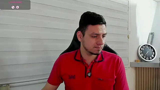 Rick_Adams 即時 XXX 聊天