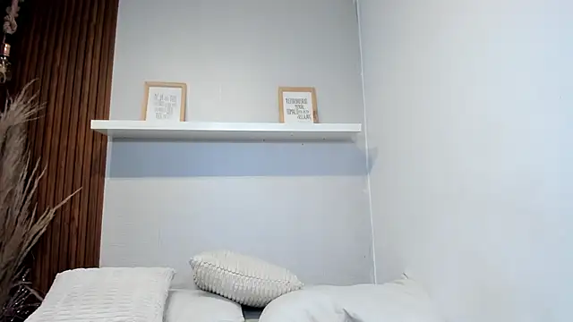 LANA-JONNES Chat XXX in diretta