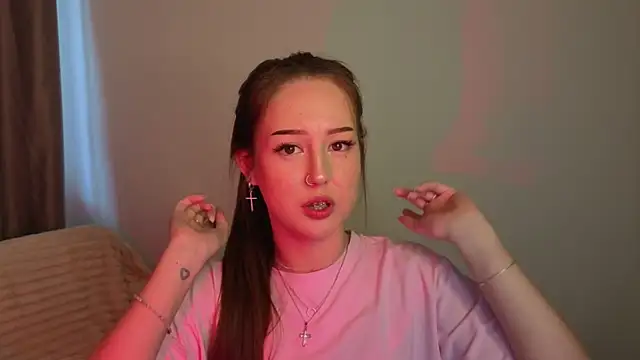 silver_girl live XXX chat