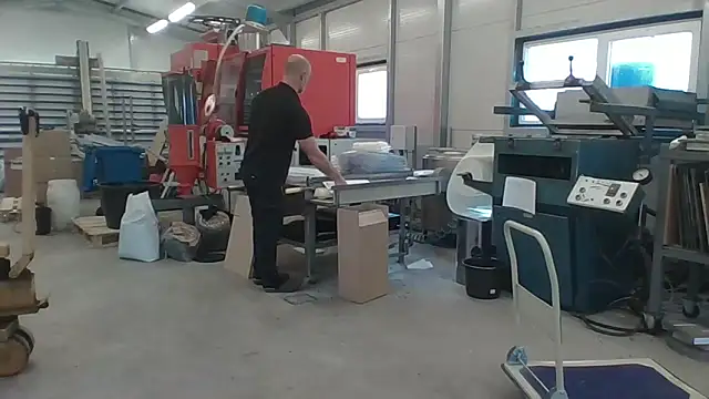 Pokazy przed kamerką – Boomerhun