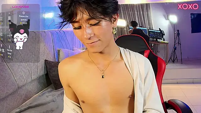 cococumps live XXX chat