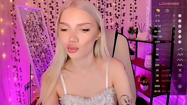 AnyaTaylor_ Chat XXX live