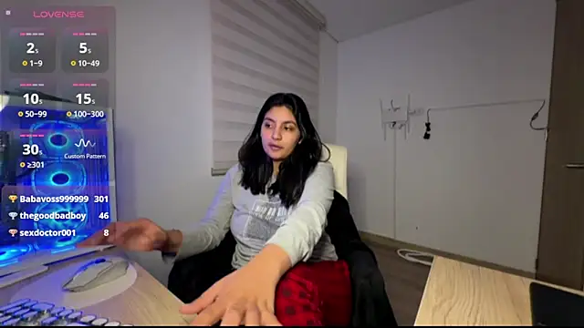 cloe_small Live XXX Chat