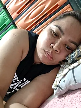 Sweetlorie_83's Webcam Show