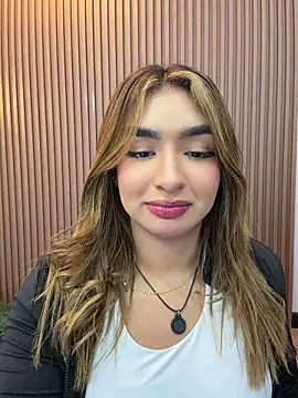 jenn_fit: онлайн-секс-чат