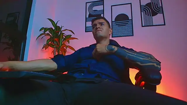 Show de ALPHA_DOMINUS_ na webcam